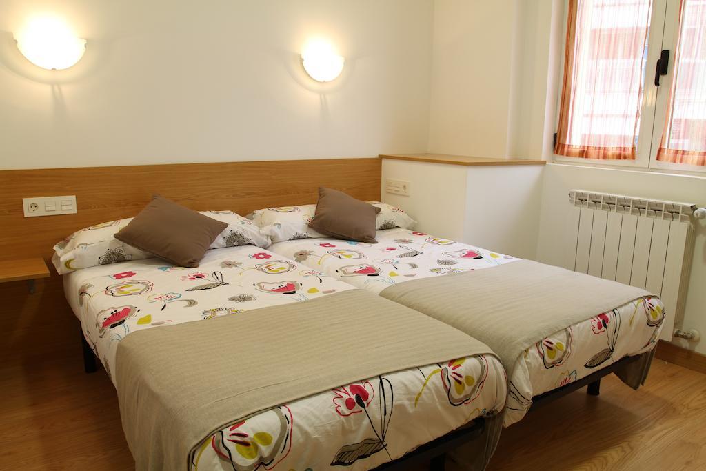 Apartamentos Grosen San Sebastián Quarto foto