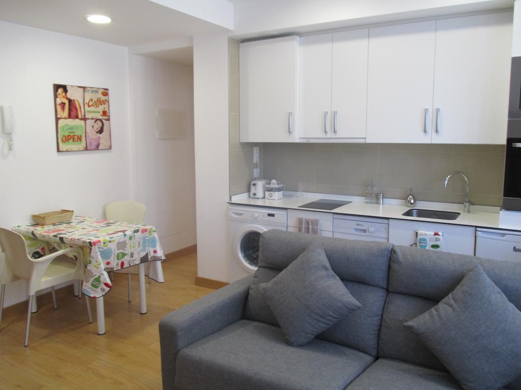 Apartamentos Grosen San Sebastián Quarto foto