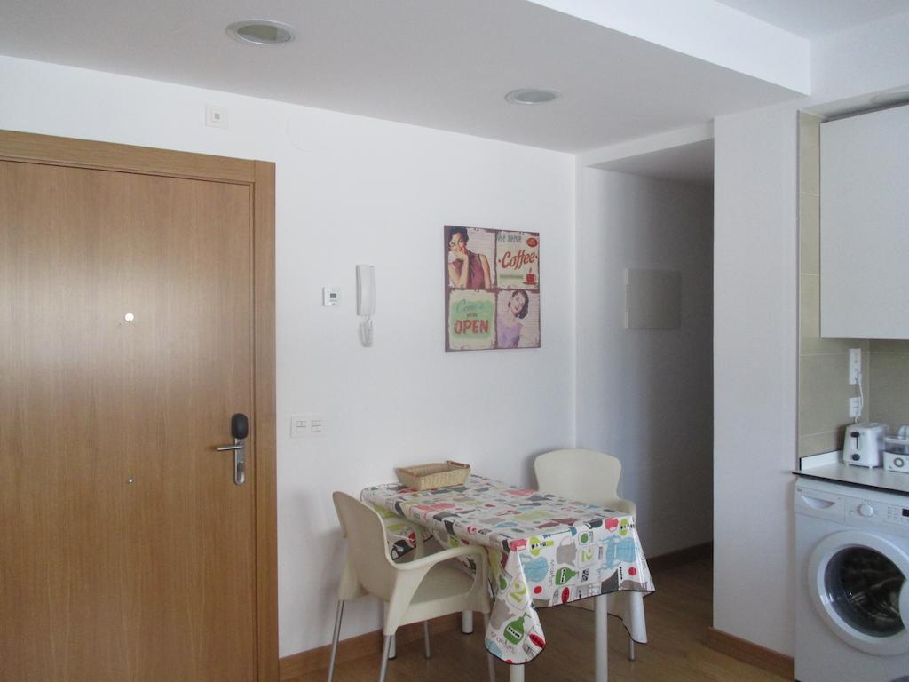 Apartamentos Grosen San Sebastián Quarto foto