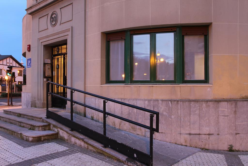 Apartamentos Grosen San Sebastián Quarto foto